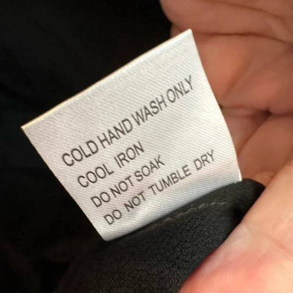 Dream State Black White Boho Embroidered Aztec Southwestern Tasel Blouse Size M - Picture 9 of 10